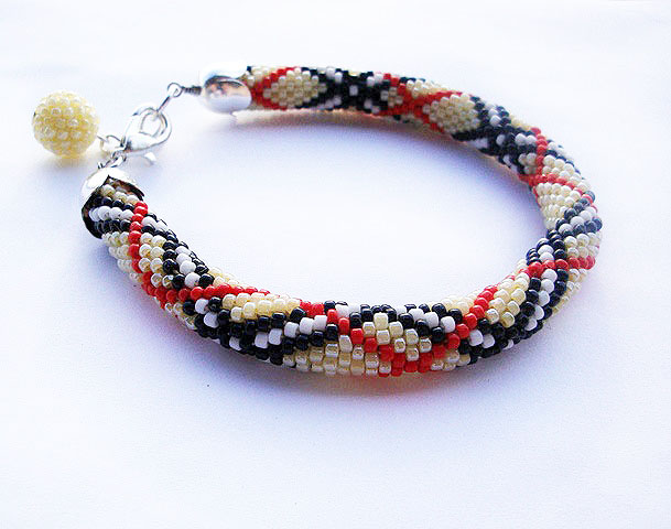 Rope bracelet beaded *** cream